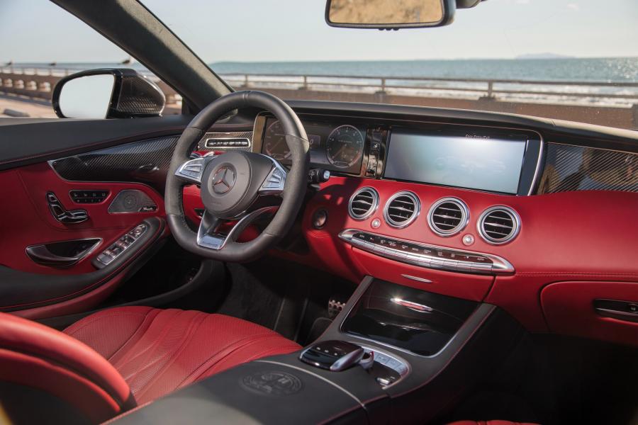 Интерьер Mercedes-AMG S63 Cabriolet 2016 года  (NA) (фото 18 из 31)
